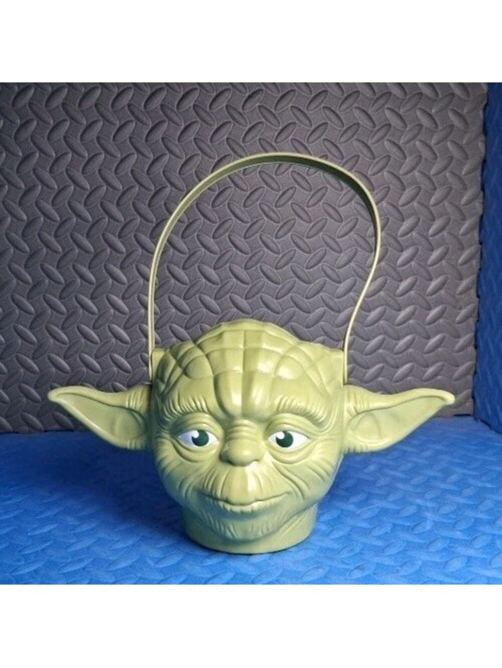 Star Wars Yoda Halloween Bucket Pail Trick 'r Treat New Plastic